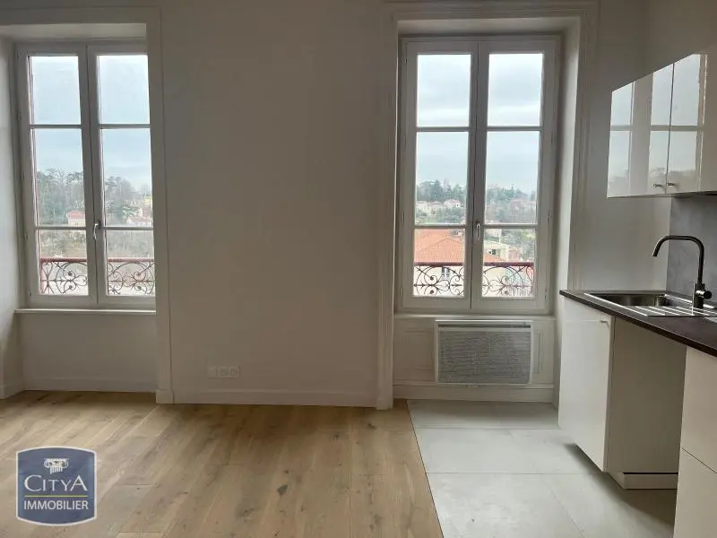 Photo 1 Appartement 1 pièce 20m²