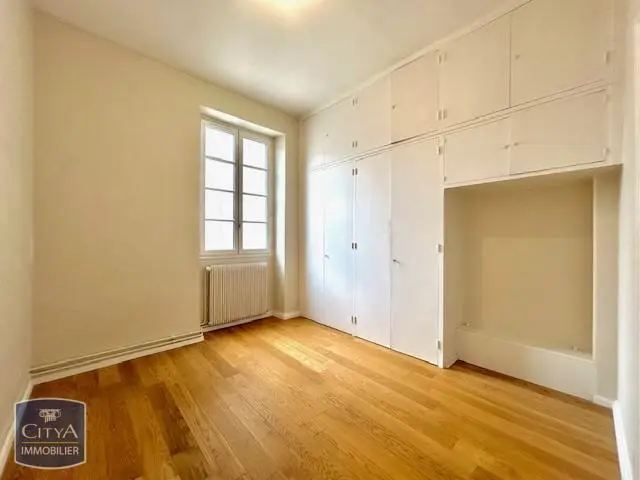 Photo 11 Appartement 6 pièces 139.58m²
