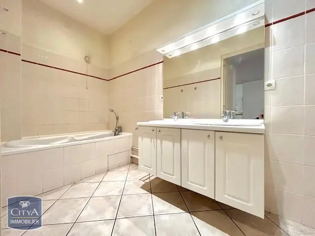 Photo 11 Appartement 4 pièces 107.63m²