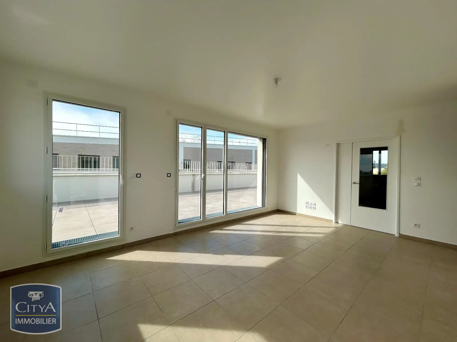 Photo 1 Appartement 5 pièces 100.9m²