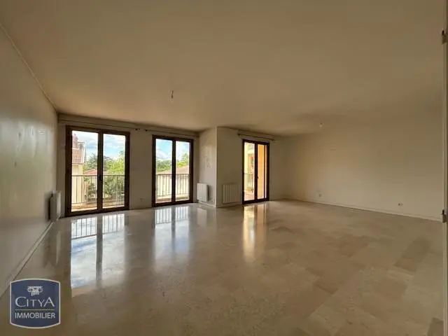 Photo 2 Appartement 5 pièces 133.86m²