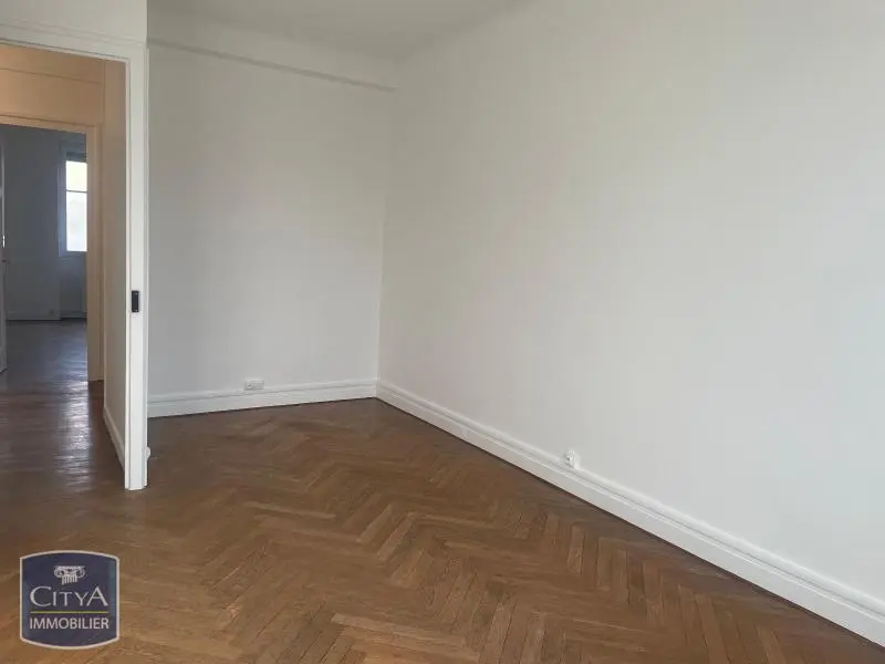 Photo 3 Appartement 2 pièces 56.76m²