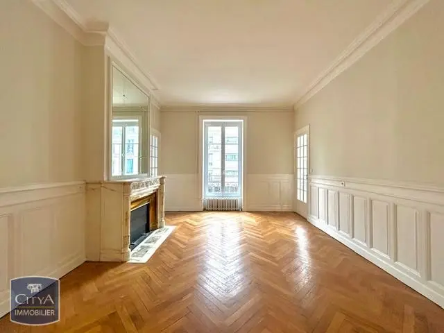Photo 2 Appartement 6 pièces 139.58m²