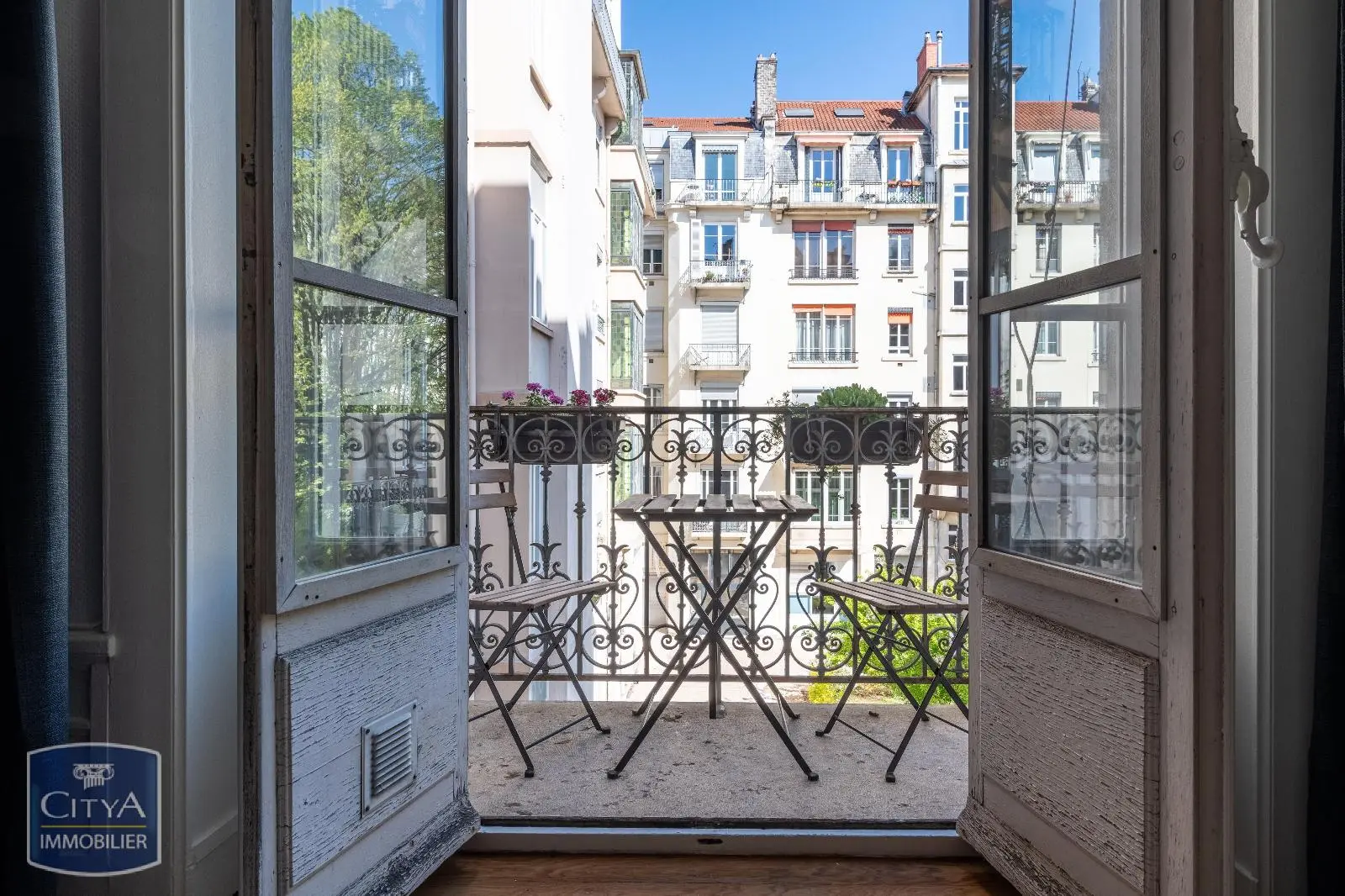 Photo 1 Appartement 1 pièce 43.6m²