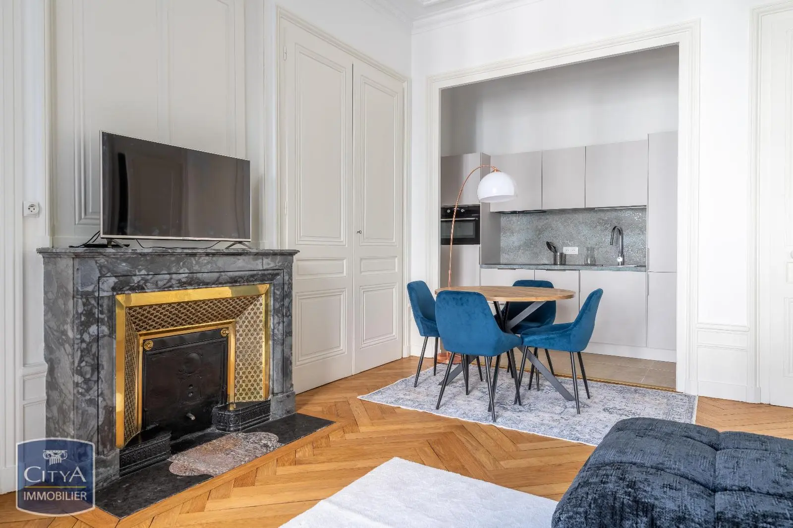 Photo 2 Appartement 1 pièce 43.6m²