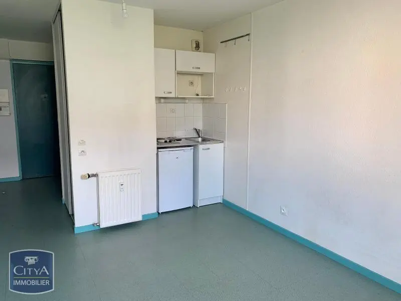 Photo 1 Appartement 1 pièce 19.06m²