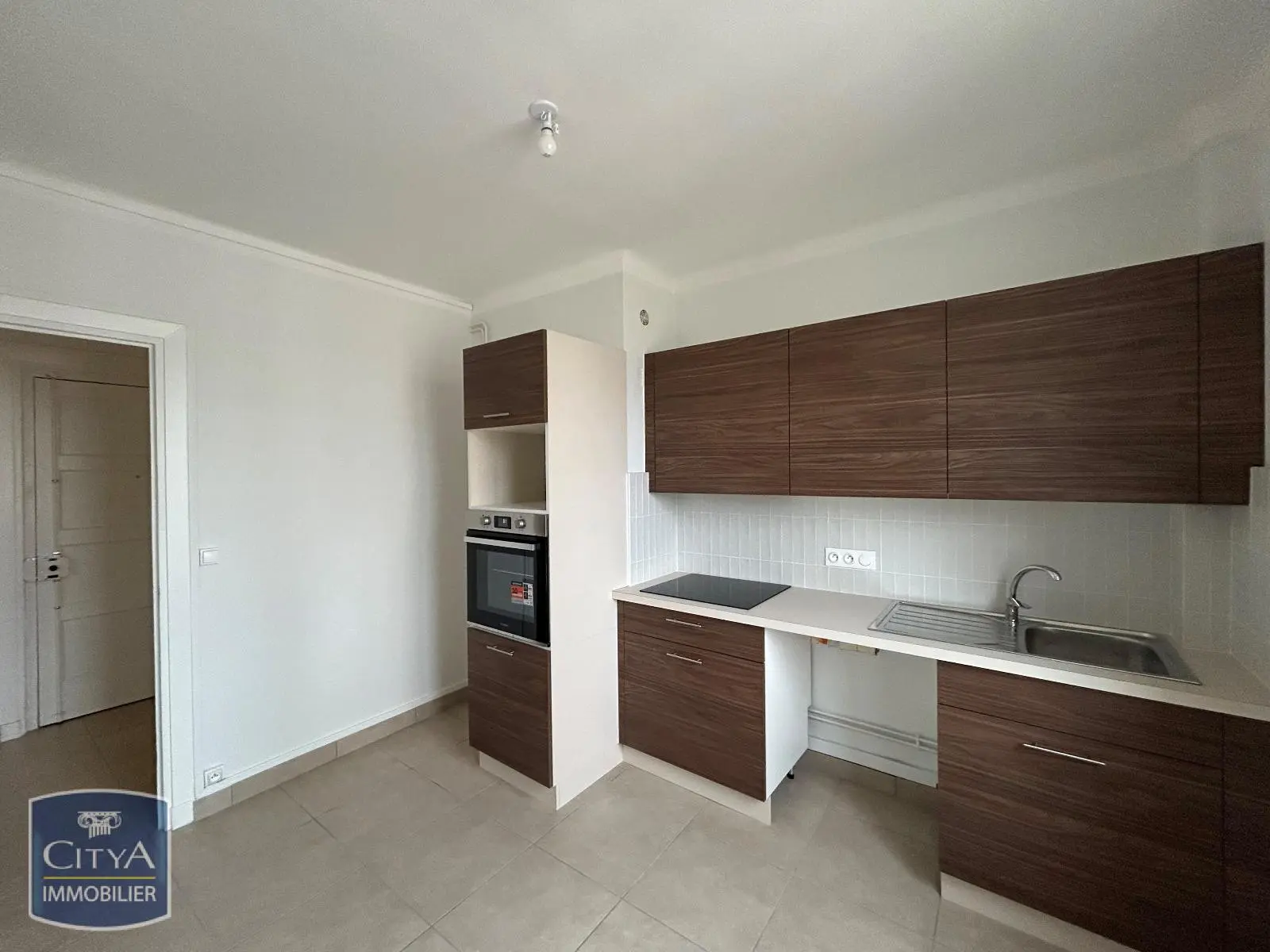 Photo 1 Appartement 1 pièce 39m²