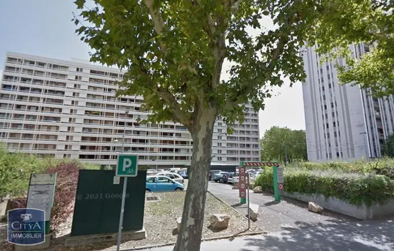 Photo 1 Appartement 1 pièce 31.67m²