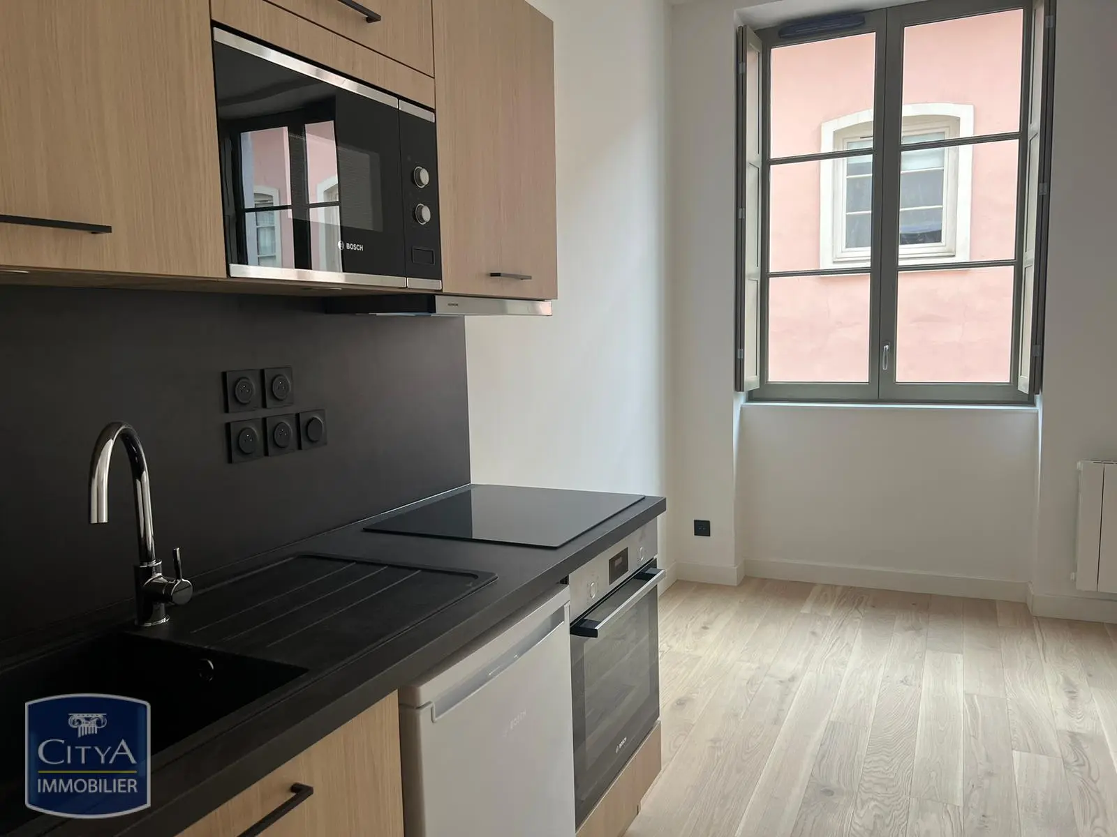 Photo 1 Appartement 1 pièce 22.64m²