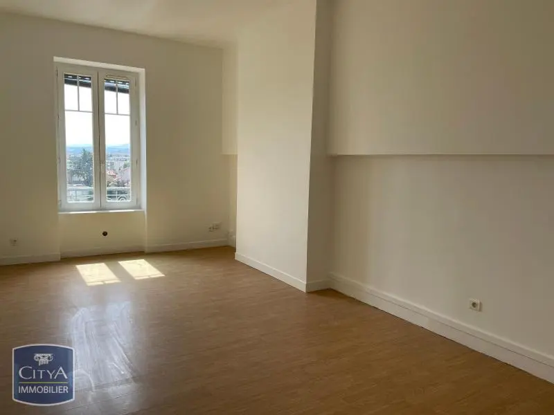 Photo 1 Appartement 1 pièce 44m²