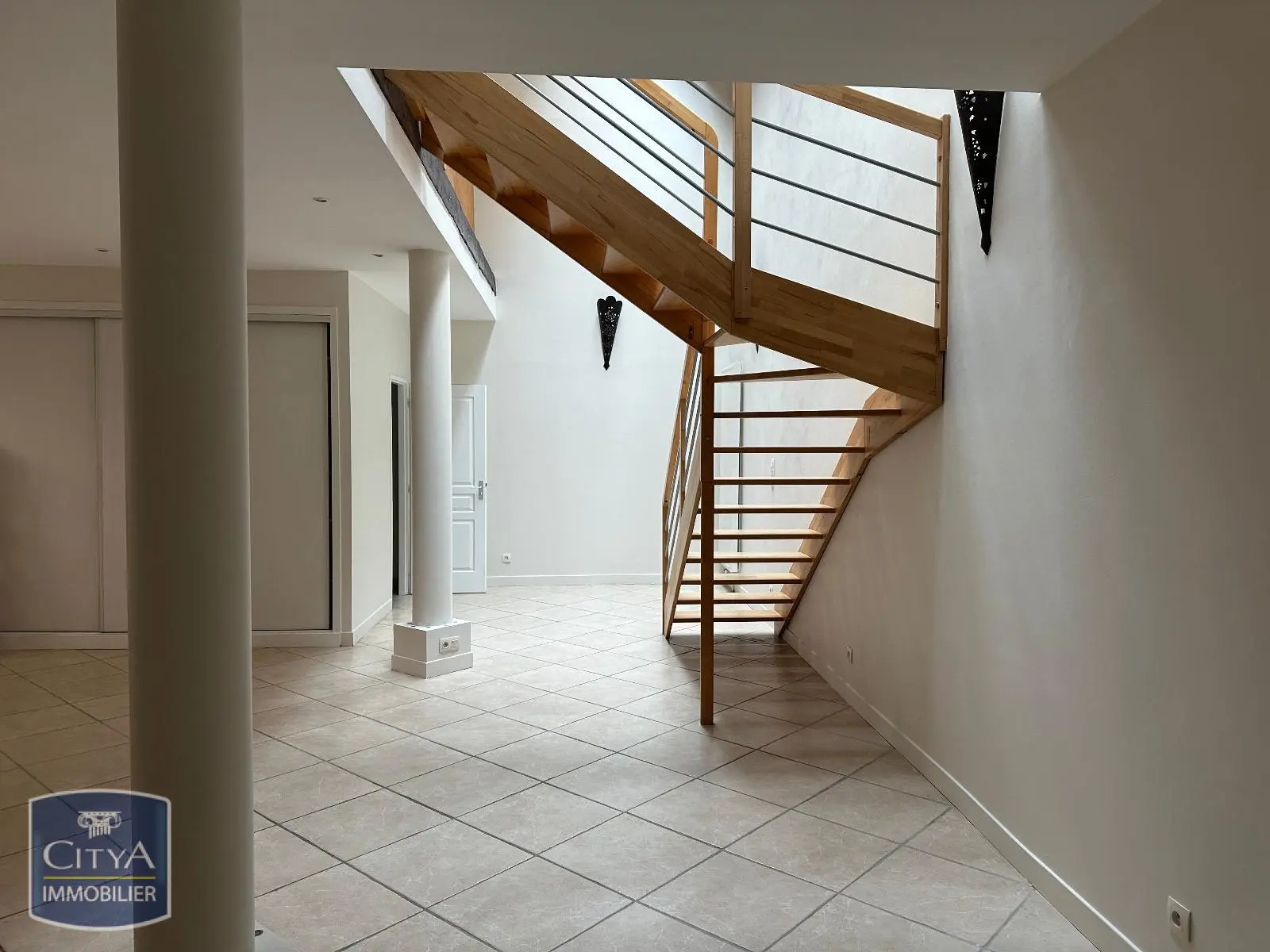 Photo 2 Appartement 4 pièces 120.63m²