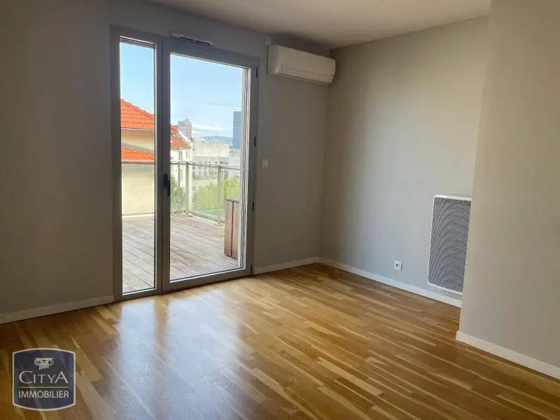 Photo 10 Appartement 4 pièces 109.51m²