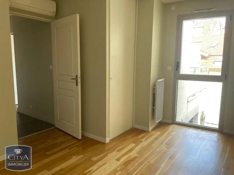 Photo 11 Appartement 4 pièces 109.51m²