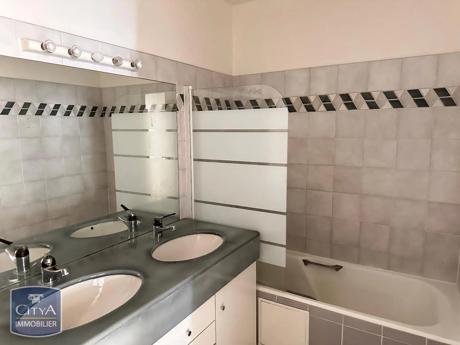 Photo 8 Appartement 4 pièces 98.21m²