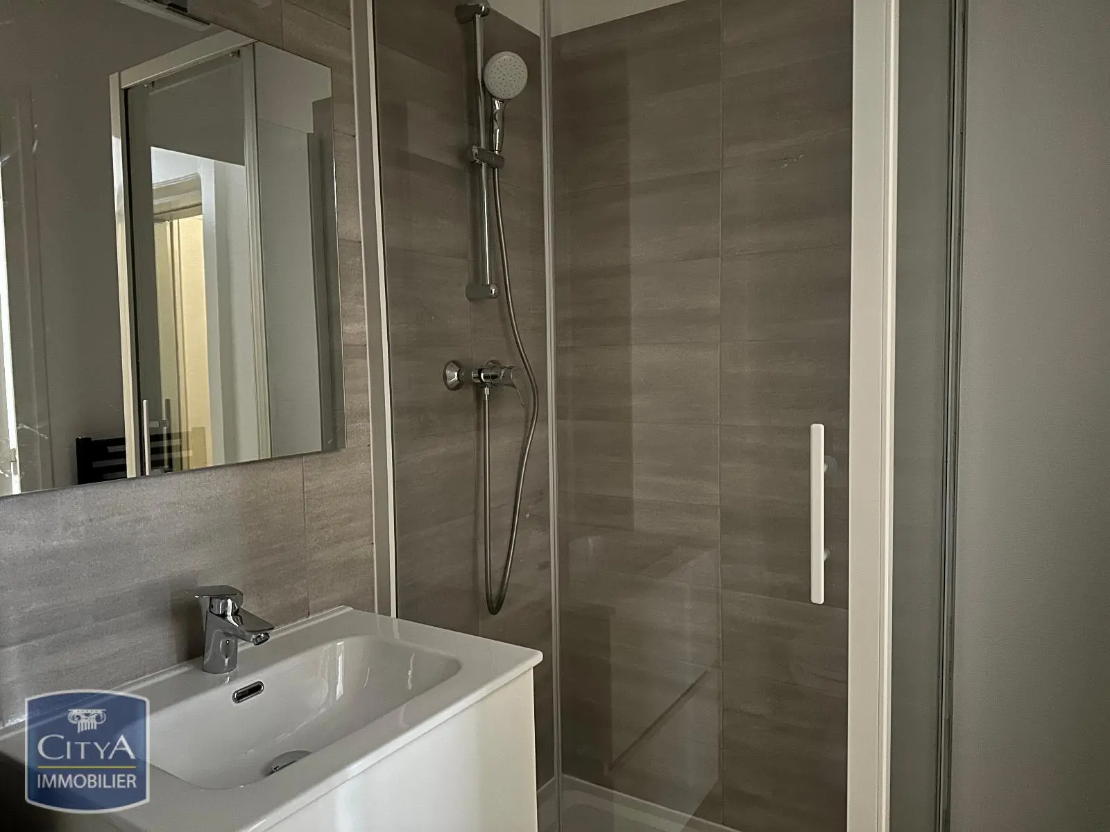 Photo 5 Appartement 1 pièce 44.41m²