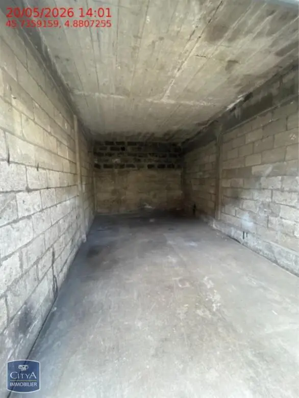 Photo 3 Parking
