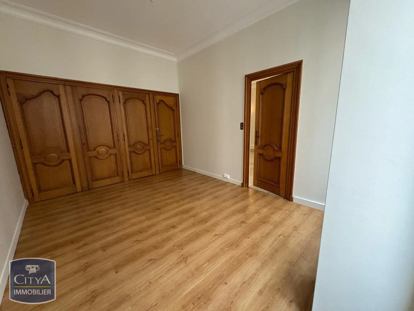 Photo 2 Appartement 3 pièces 77m²