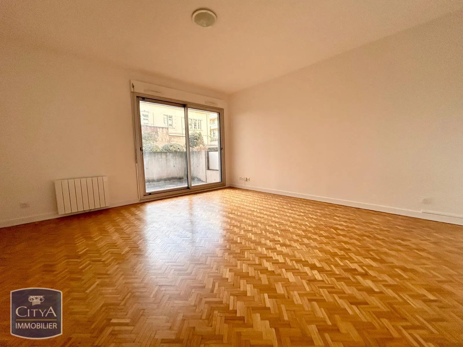 Photo 2 Appartement 1 pièce 37.2m²