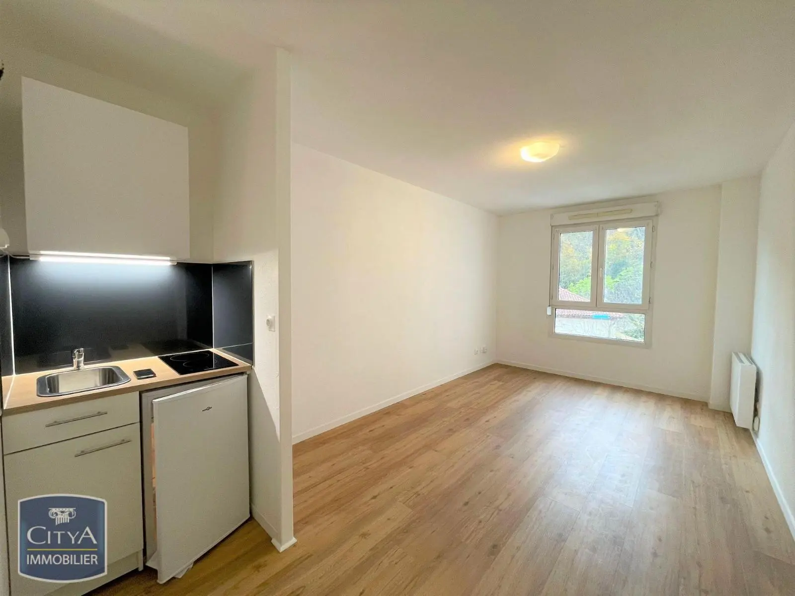 Photo 1 Appartement 1 pièce 20.23m²