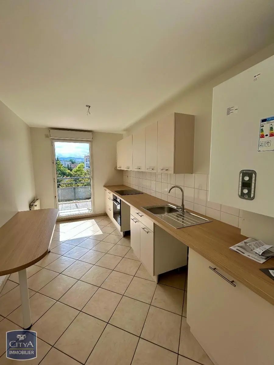 Photo 1 Appartement 4 pièces 91.92m²