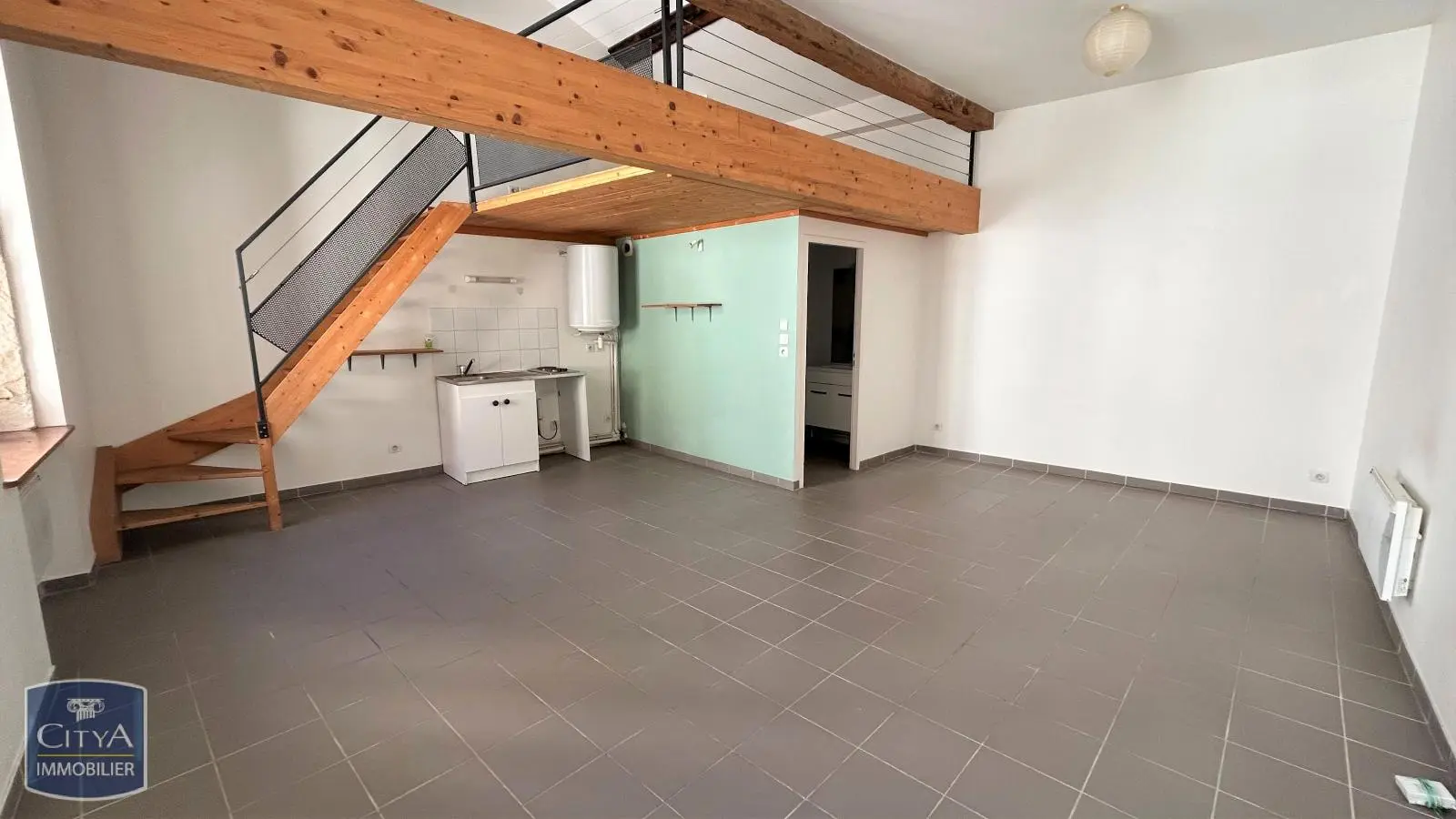 Photo 1 Appartement 1 pièce 34.9m²
