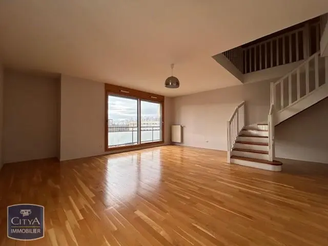 Photo 1 Appartement 5 pièces 159.34m²