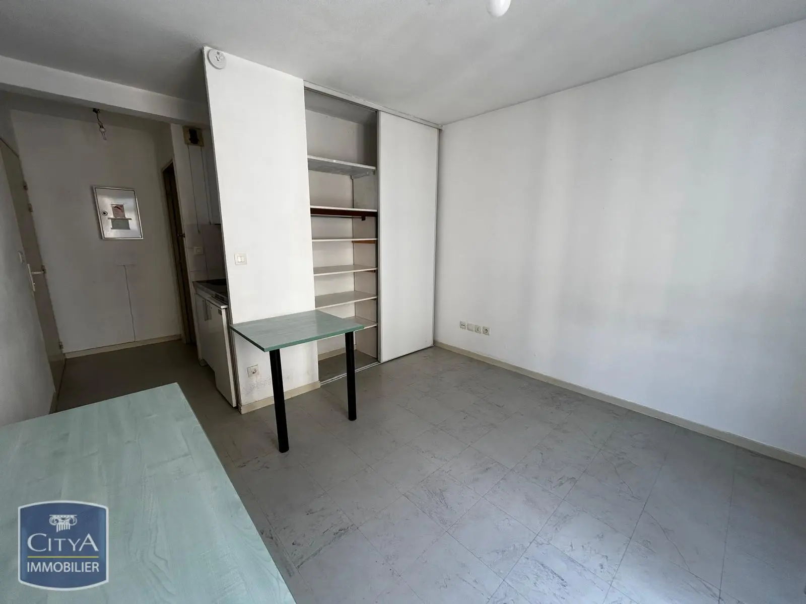 Photo 1 Appartement 1 pièce 19.6m²