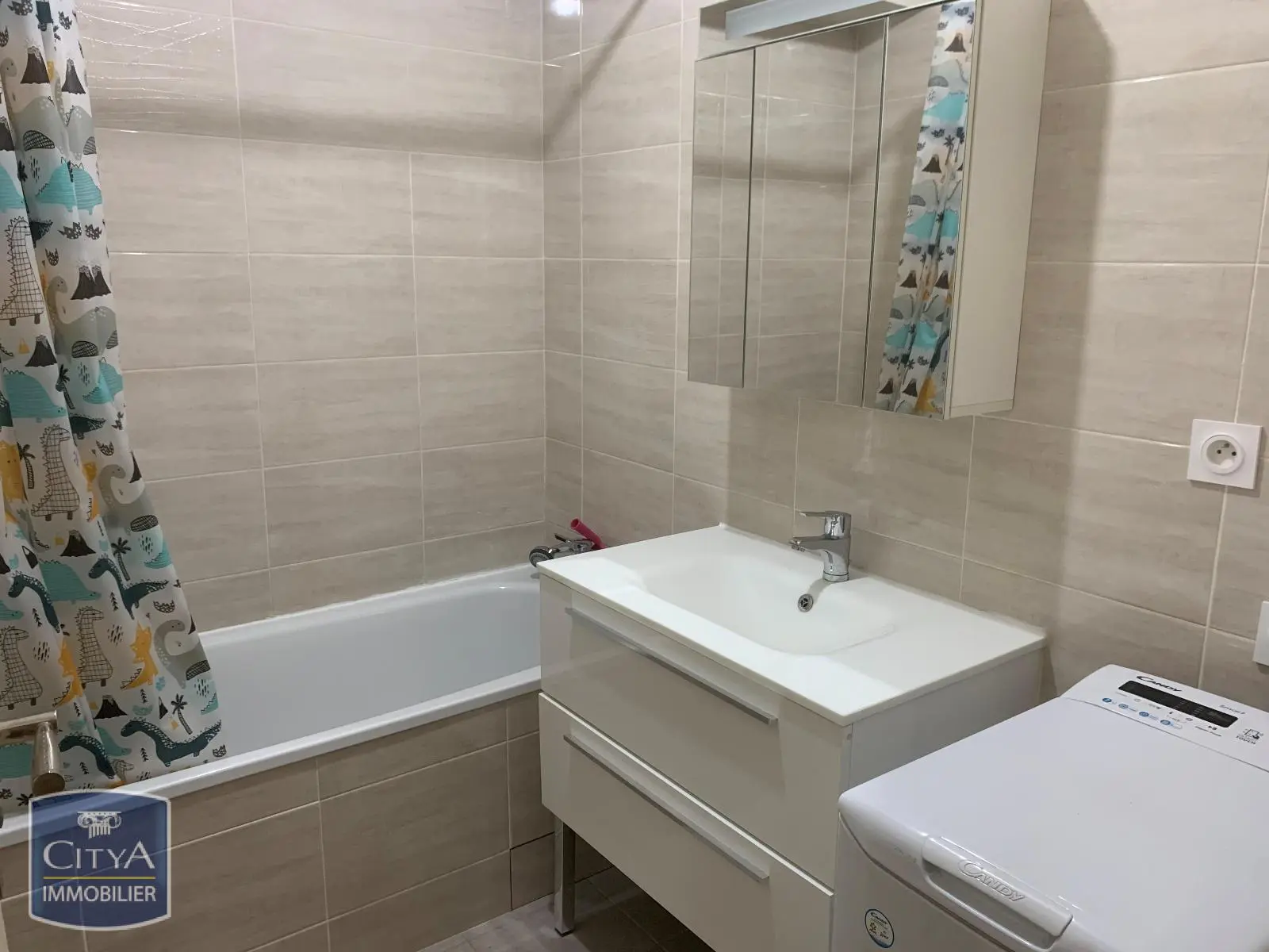 Photo 3 Appartement 1 pièce 40.76m²