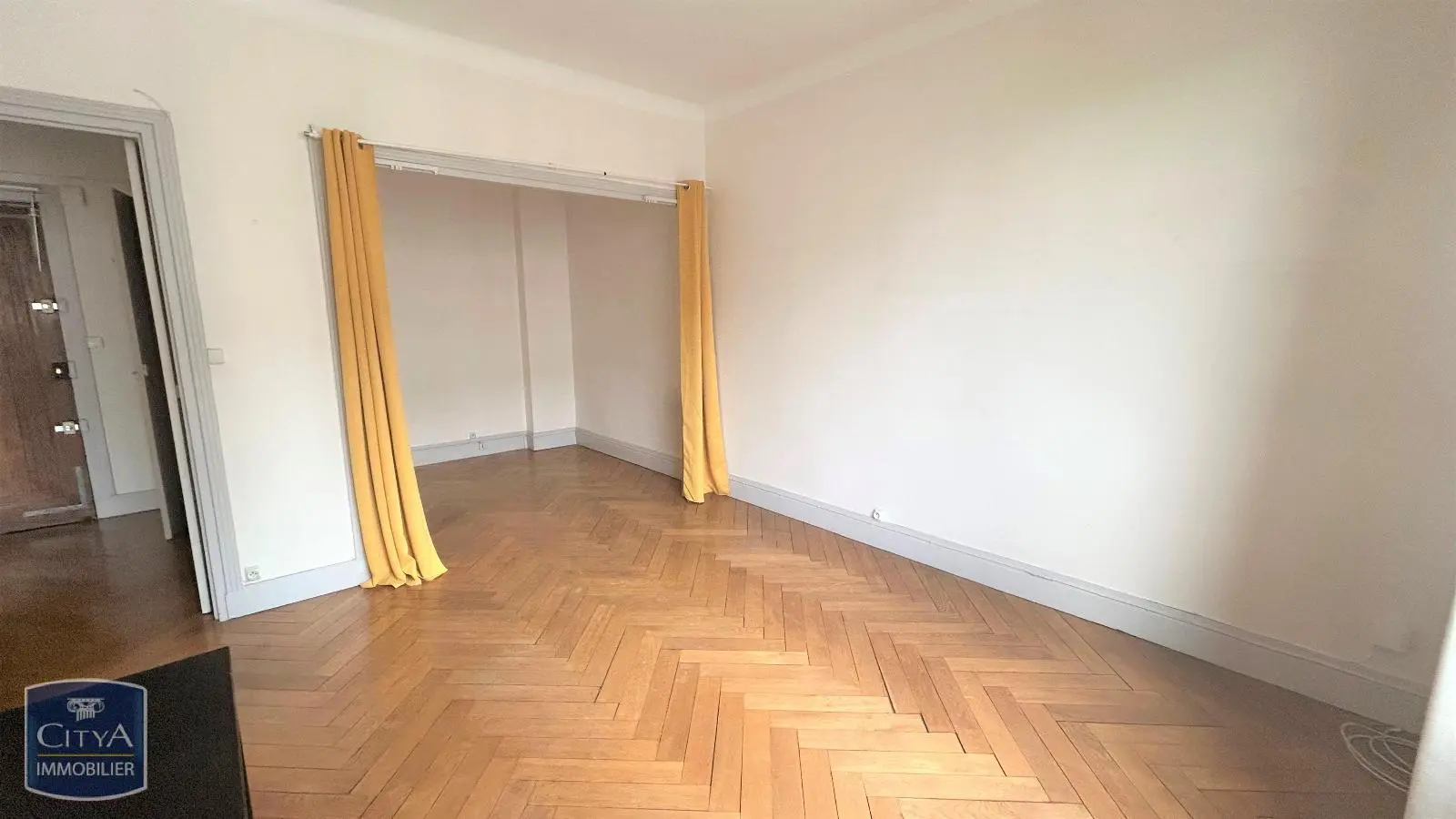 Photo 1 Appartement 1 pièce 41.5m²