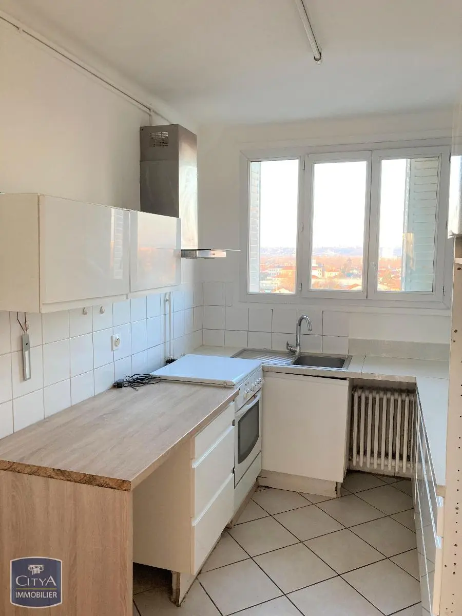 Photo 1 Appartement 4 pièces 75.78m²