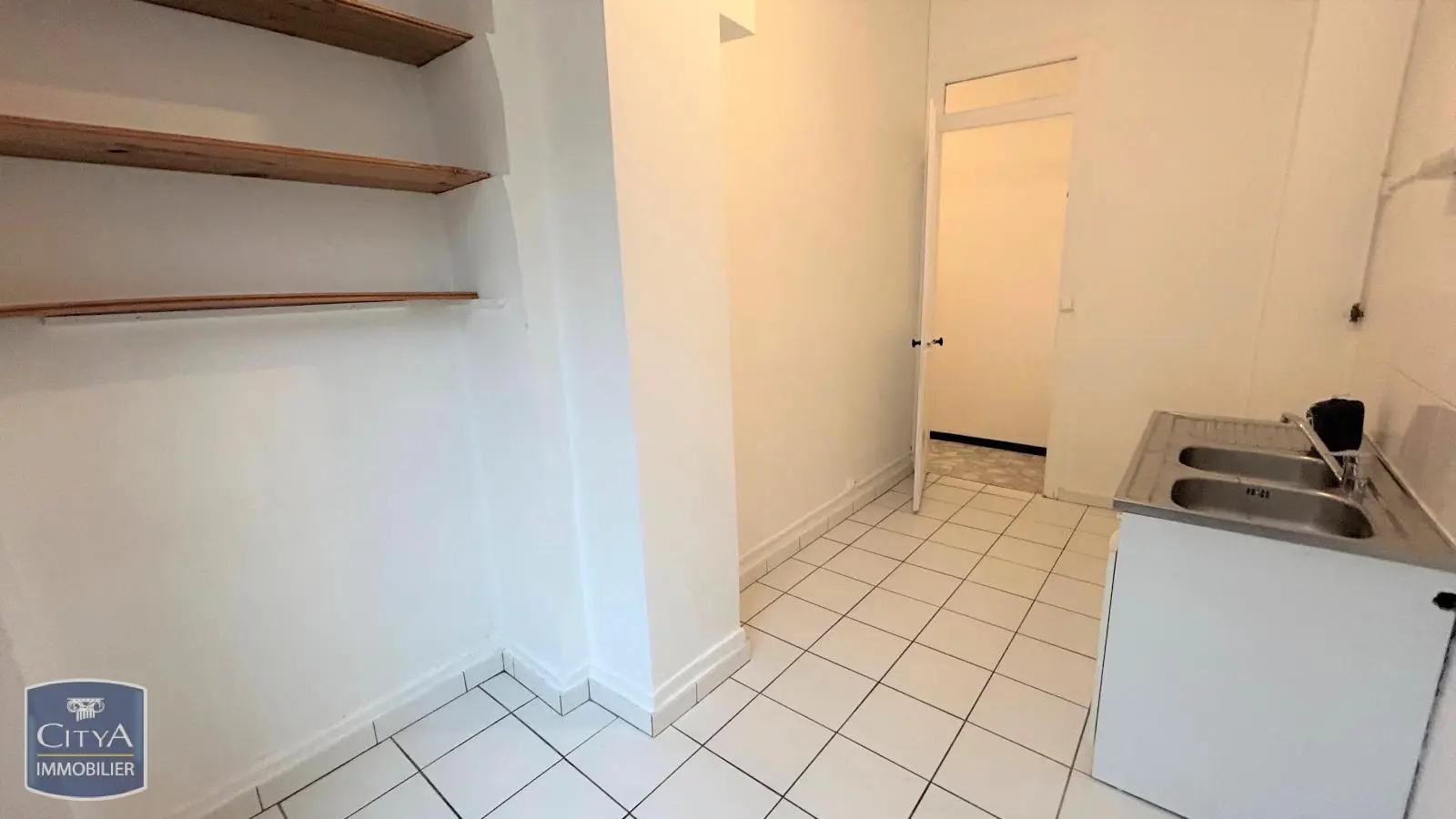 Photo 3 Appartement 1 pièce 47.9m²