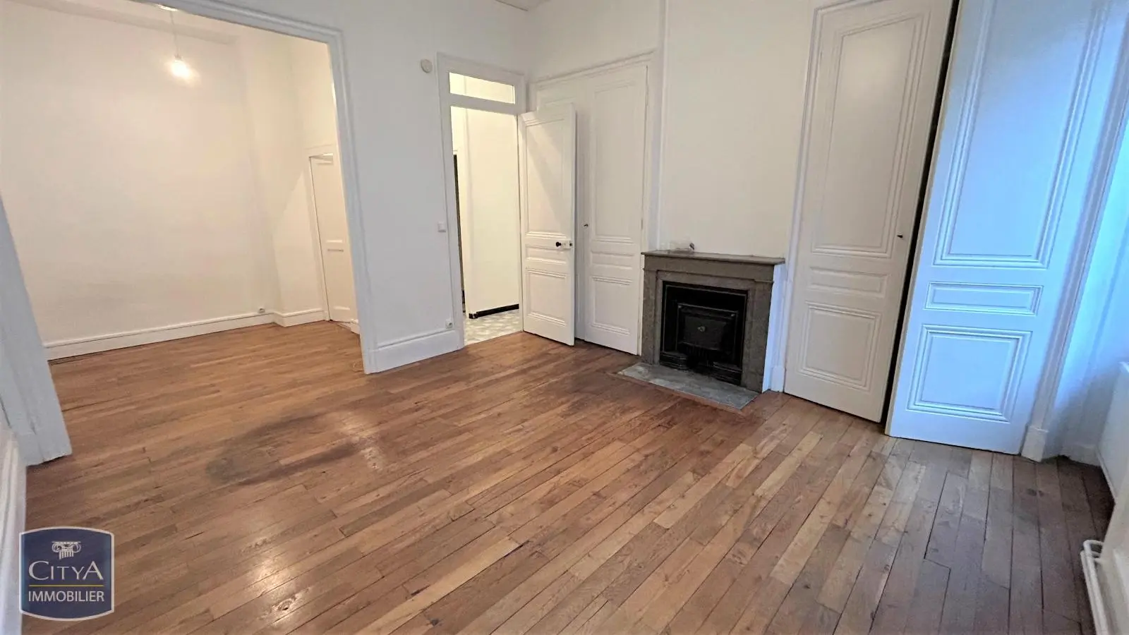 Photo 1 Appartement 1 pièce 47.9m²