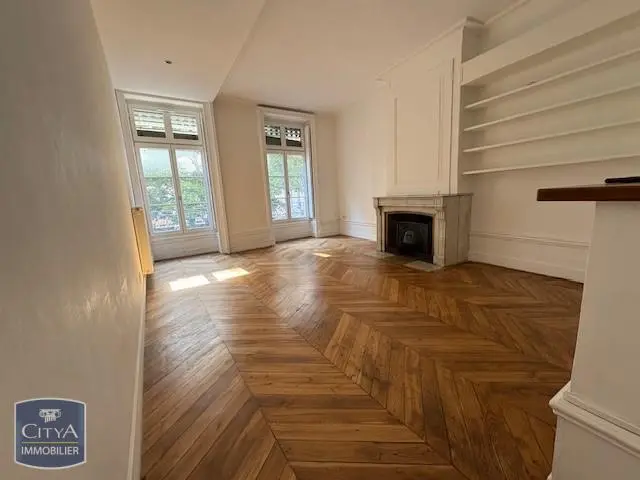 Photo 1 Appartement 4 pièces 107.63m²