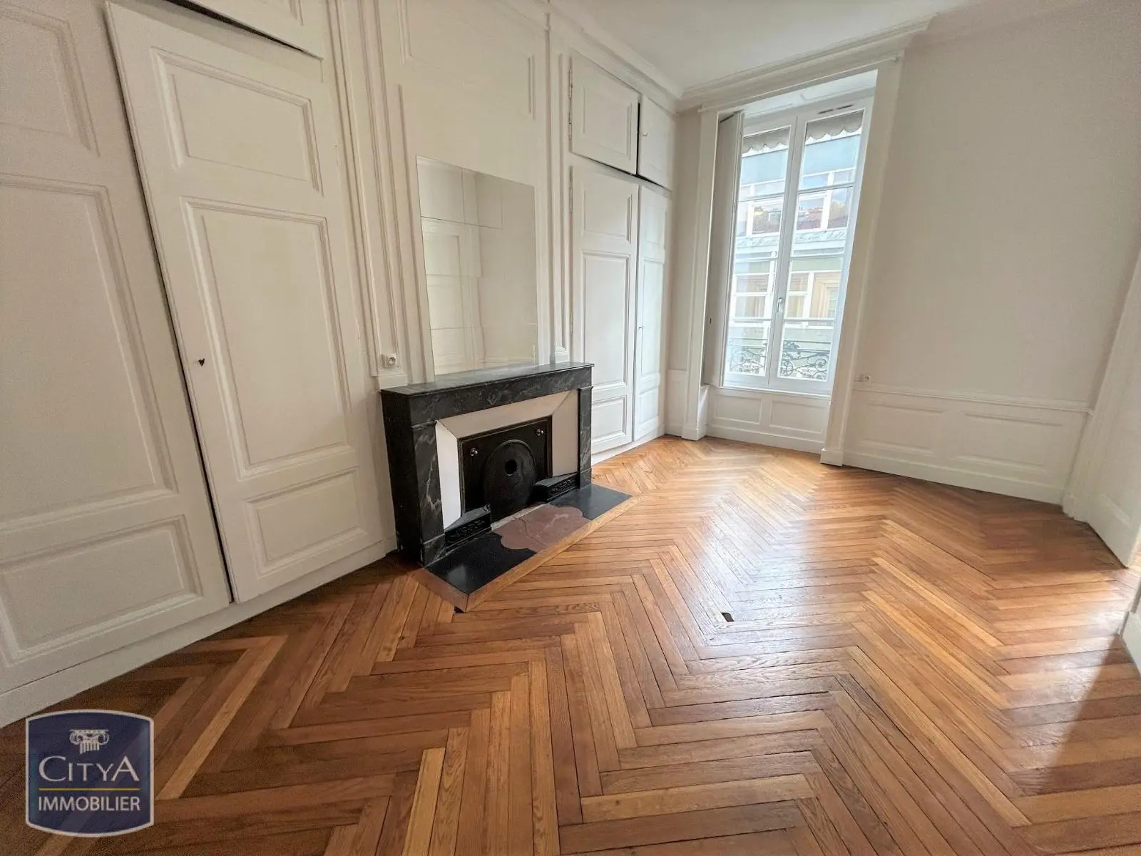Photo 2 Appartement 5 pièces 175.95m²
