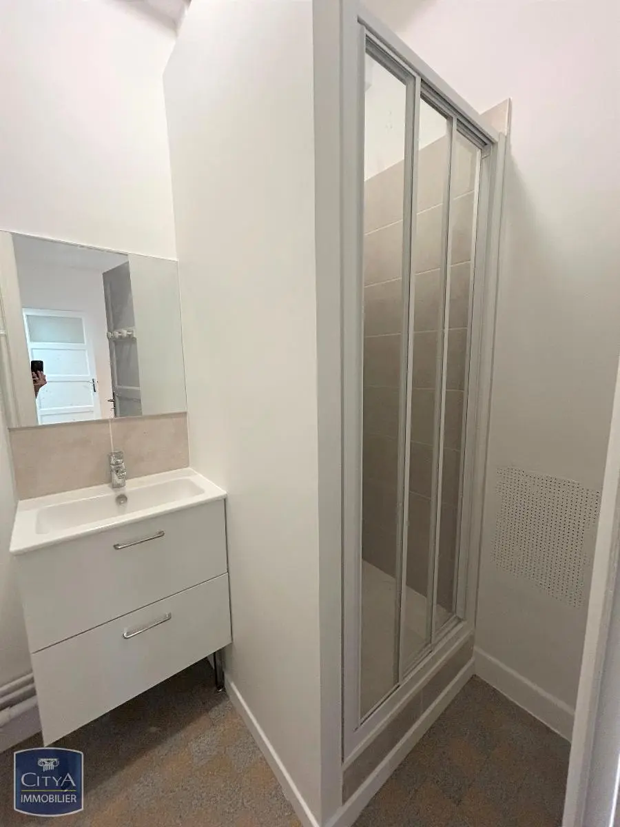 Photo 5 Appartement 1 pièce 27.56m²