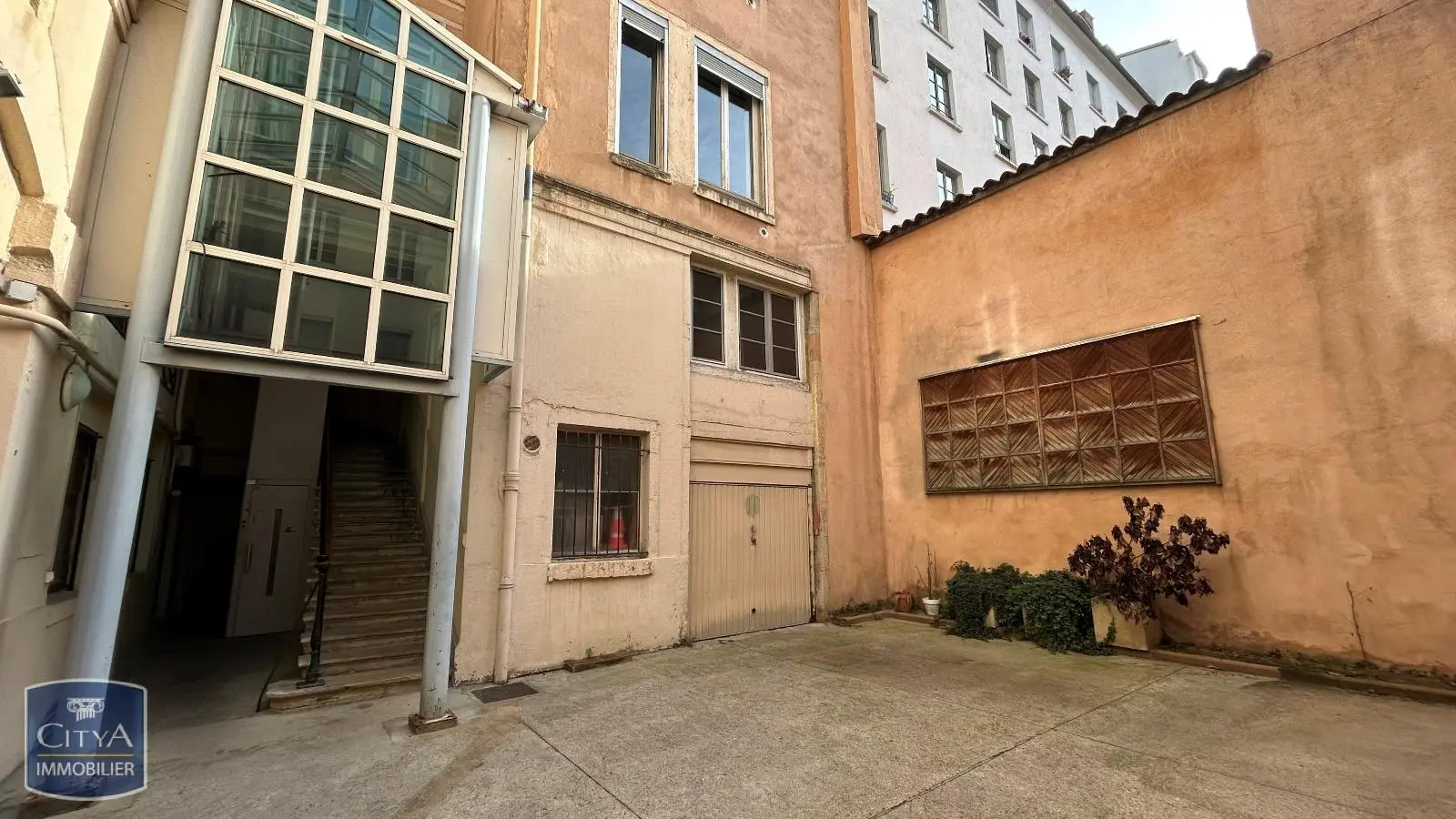 Photo 7 Appartement 1 pièce 41.68m²