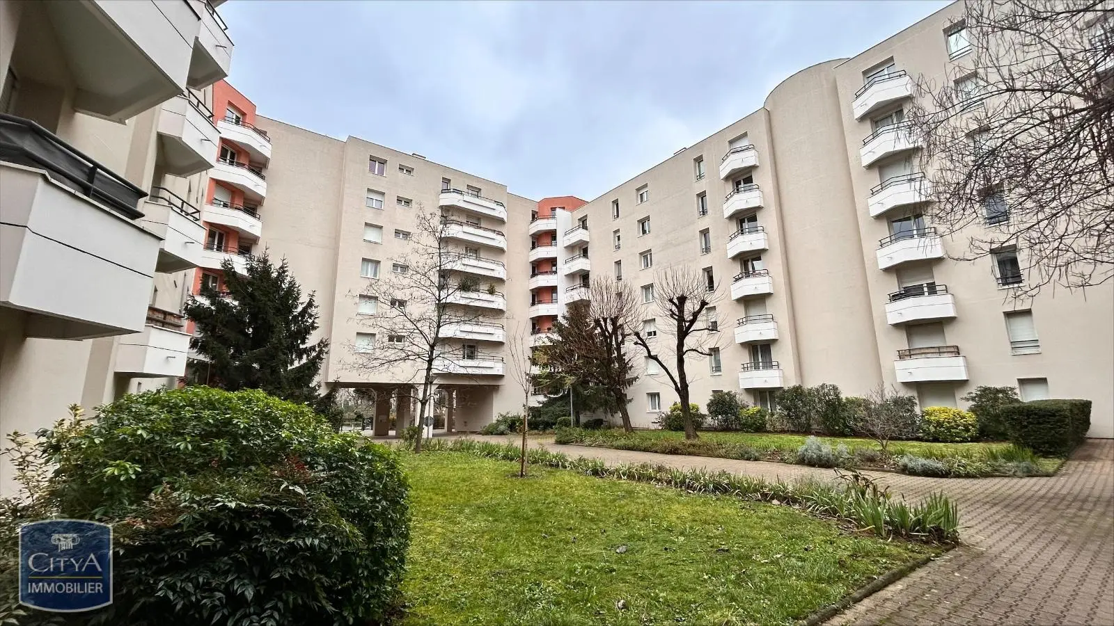 Photo 6 Appartement 1 pièce 27m²
