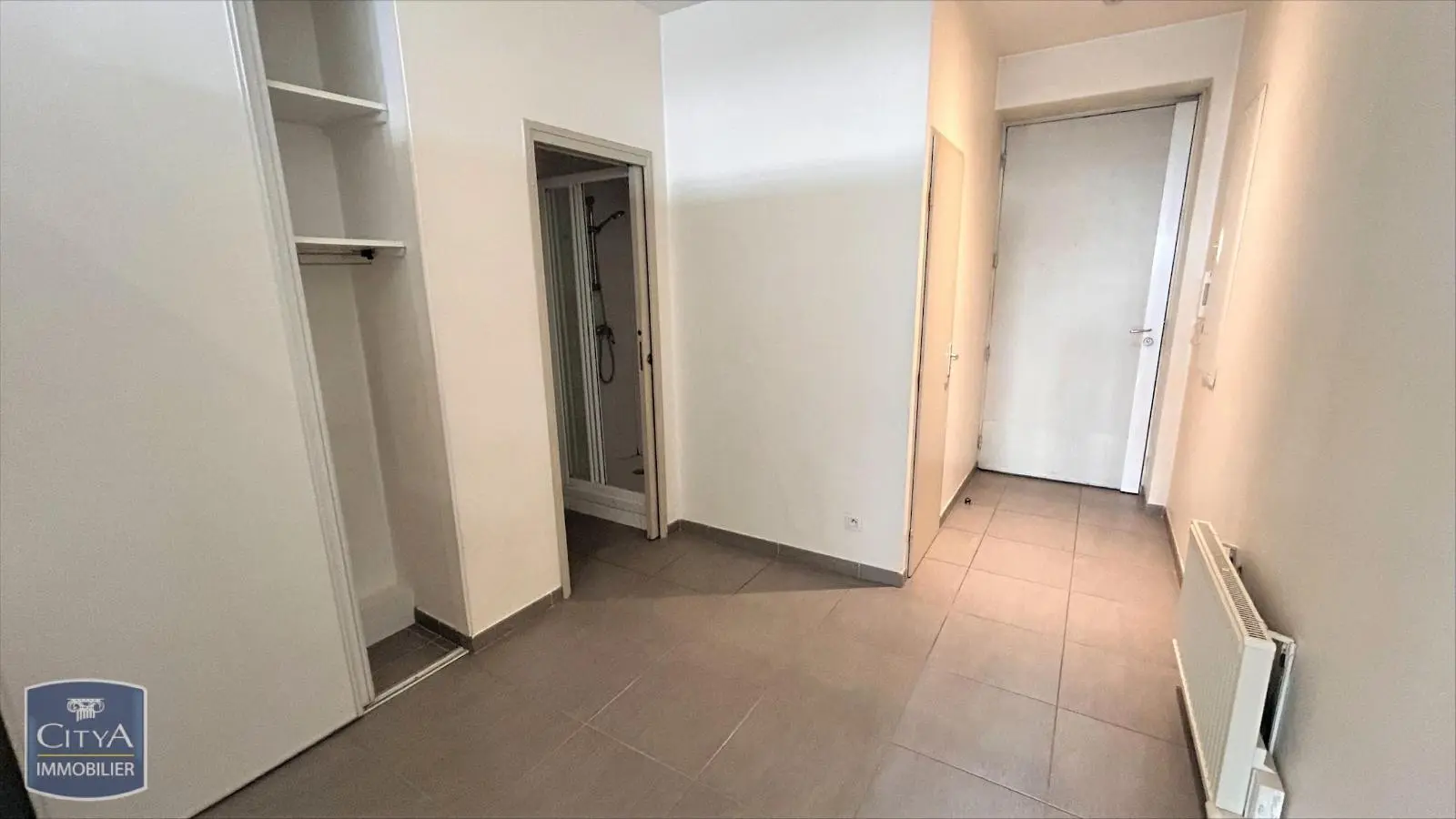 Photo 3 Appartement 1 pièce 24.48m²