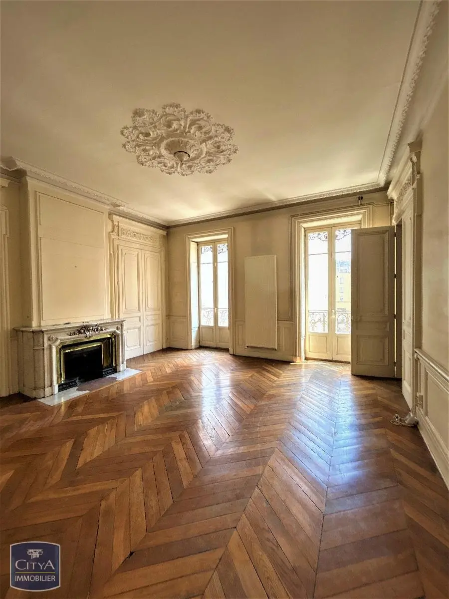 Photo 3 Appartement 6 pièces 169m²