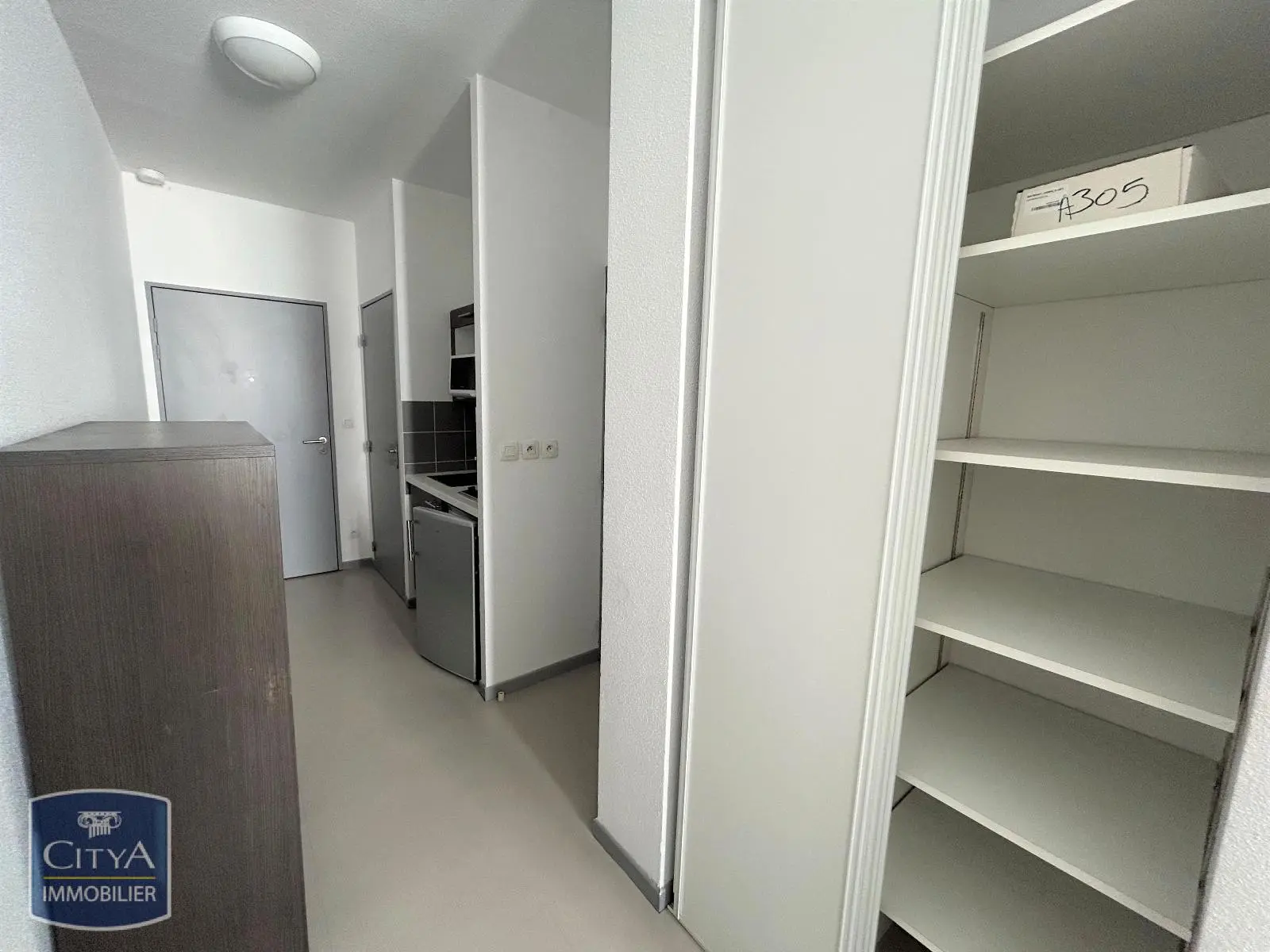 Photo 2 Appartement 1 pièce 20.19m²