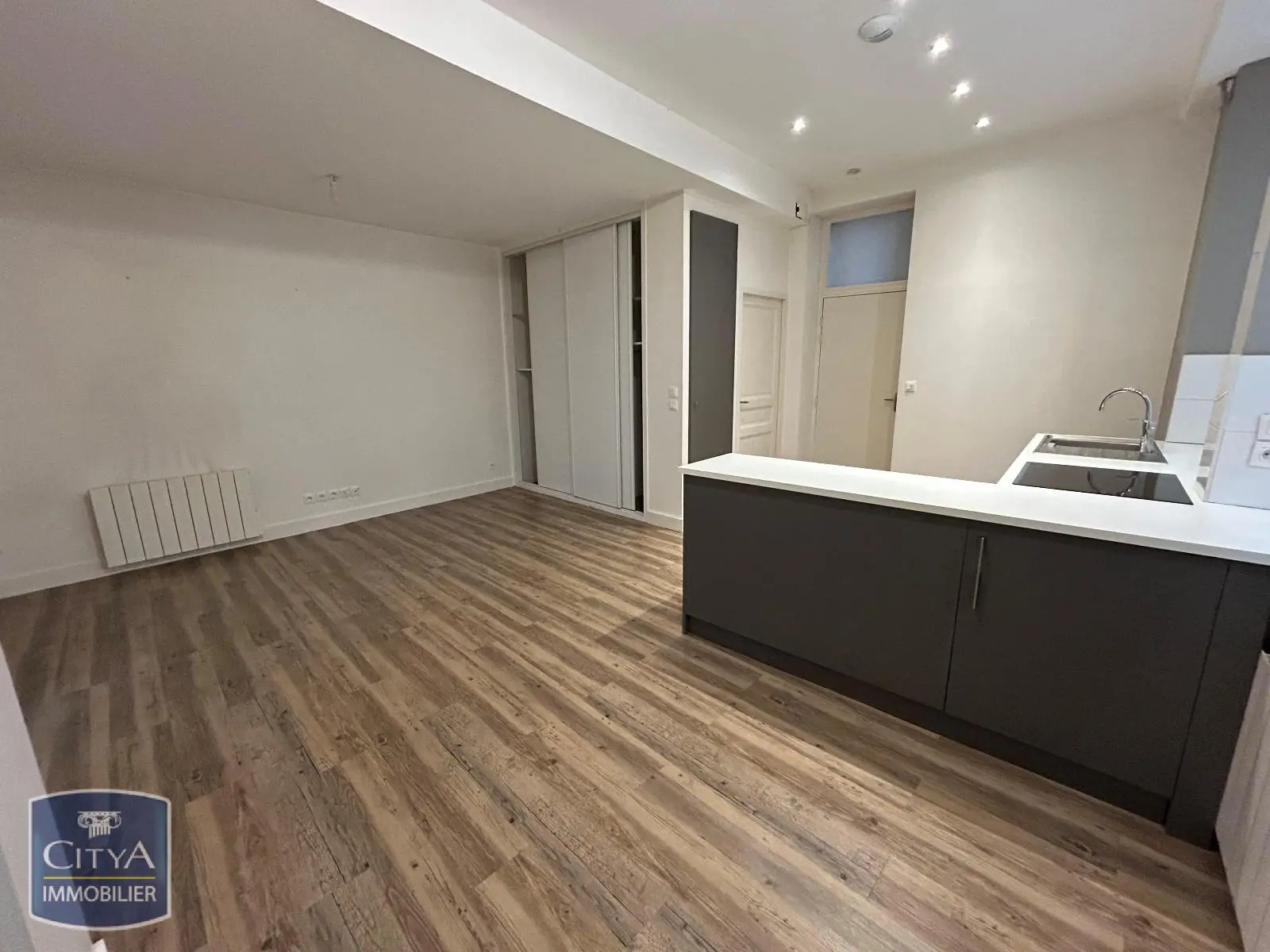 Photo 3 Appartement 2 pièces 51.88m²