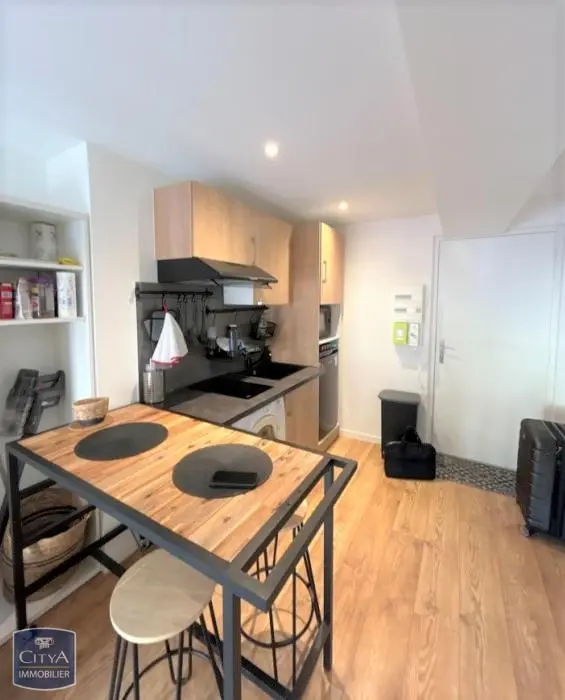 Photo 2 Appartement 1 pièce 24.17m²