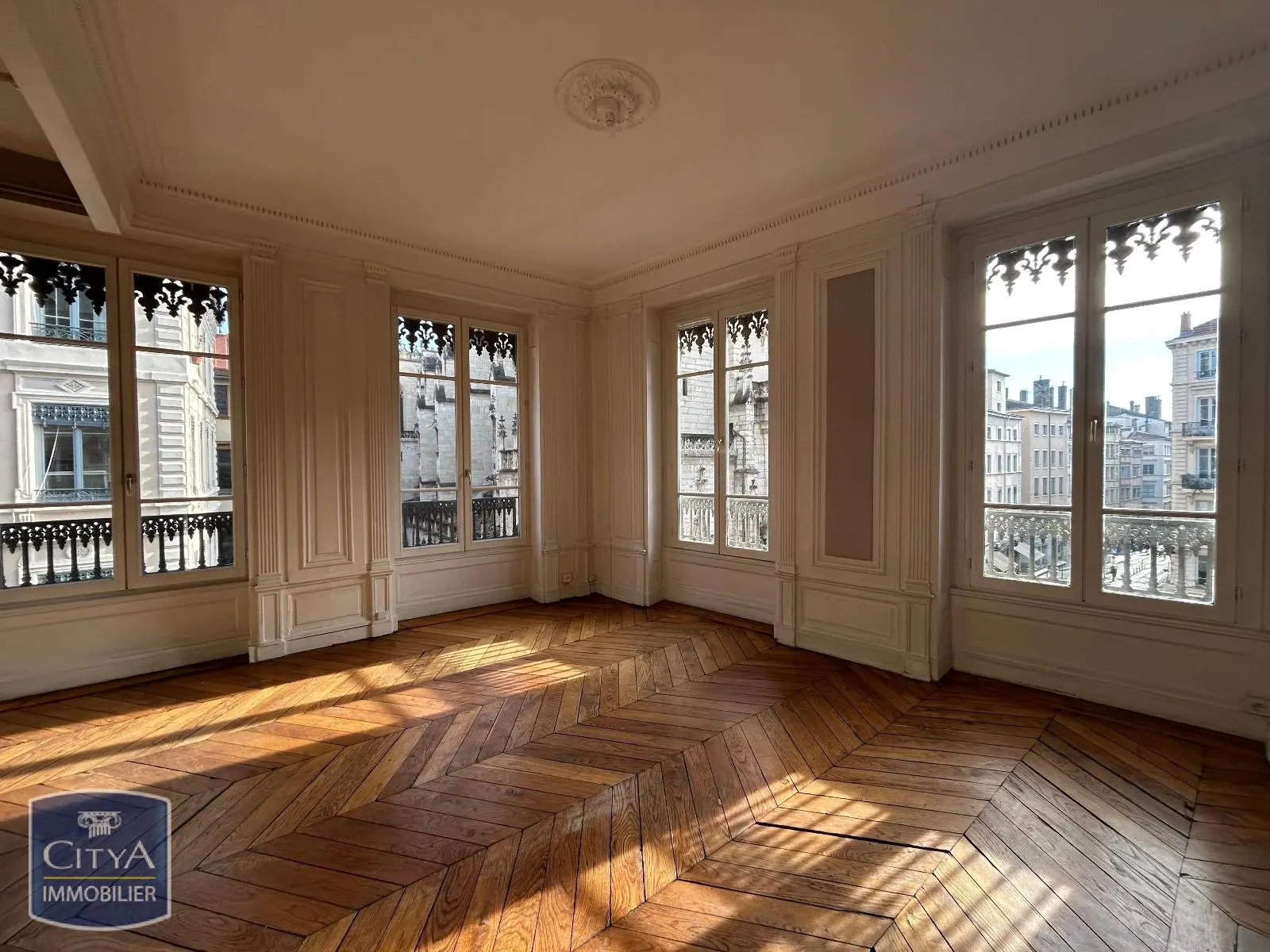 Photo 1 Appartement 4 pièces 91.7m²