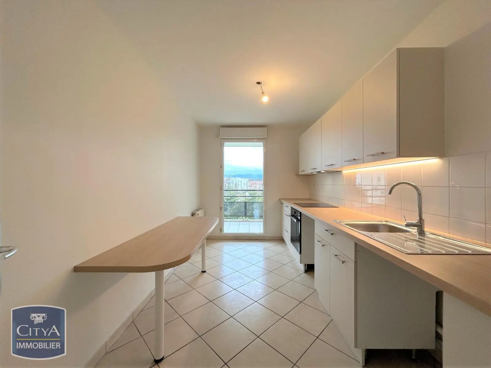 Photo 4 Appartement 4 pièces 91.92m²