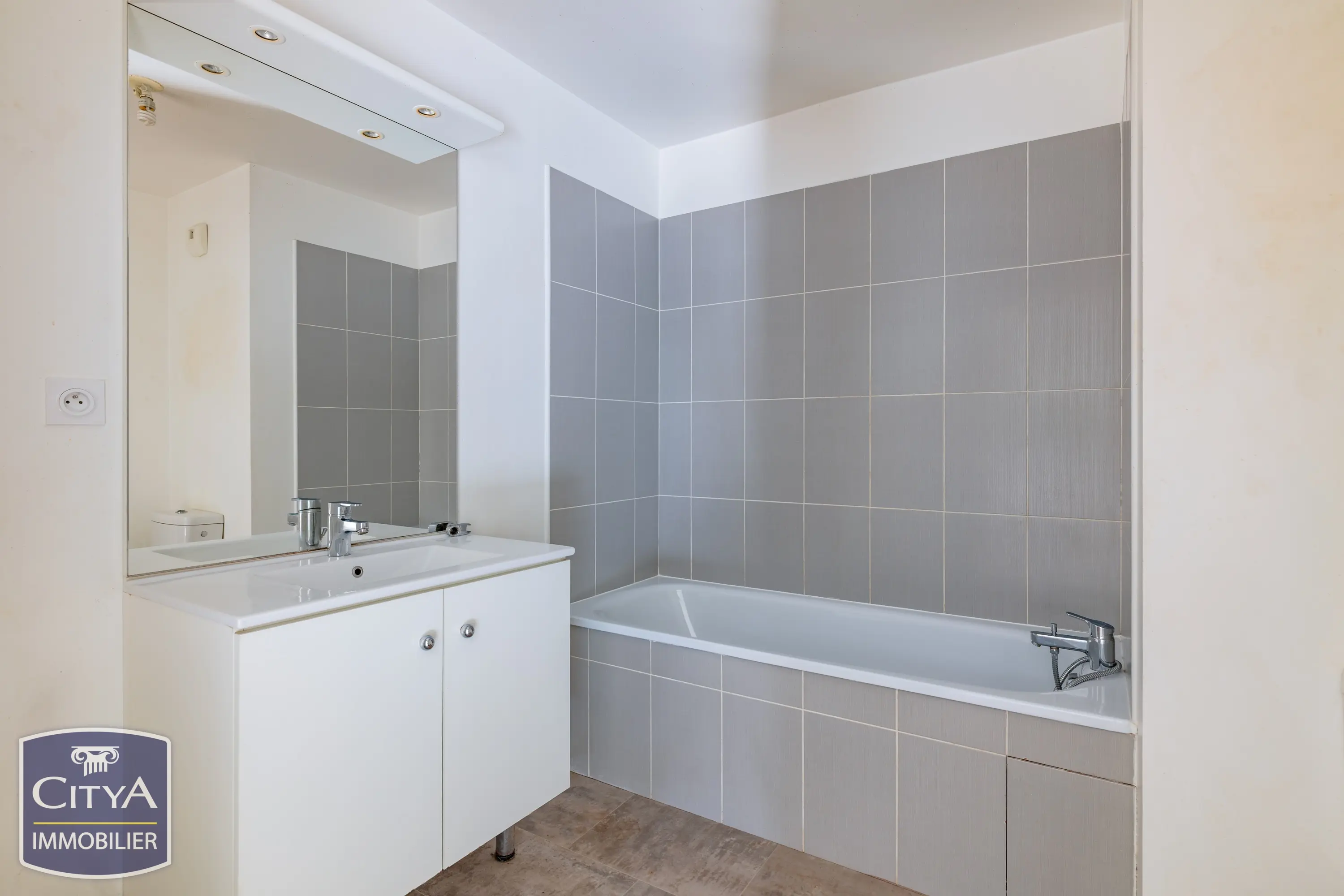 Photo 7 Appartement 1 pièce 32.93m²