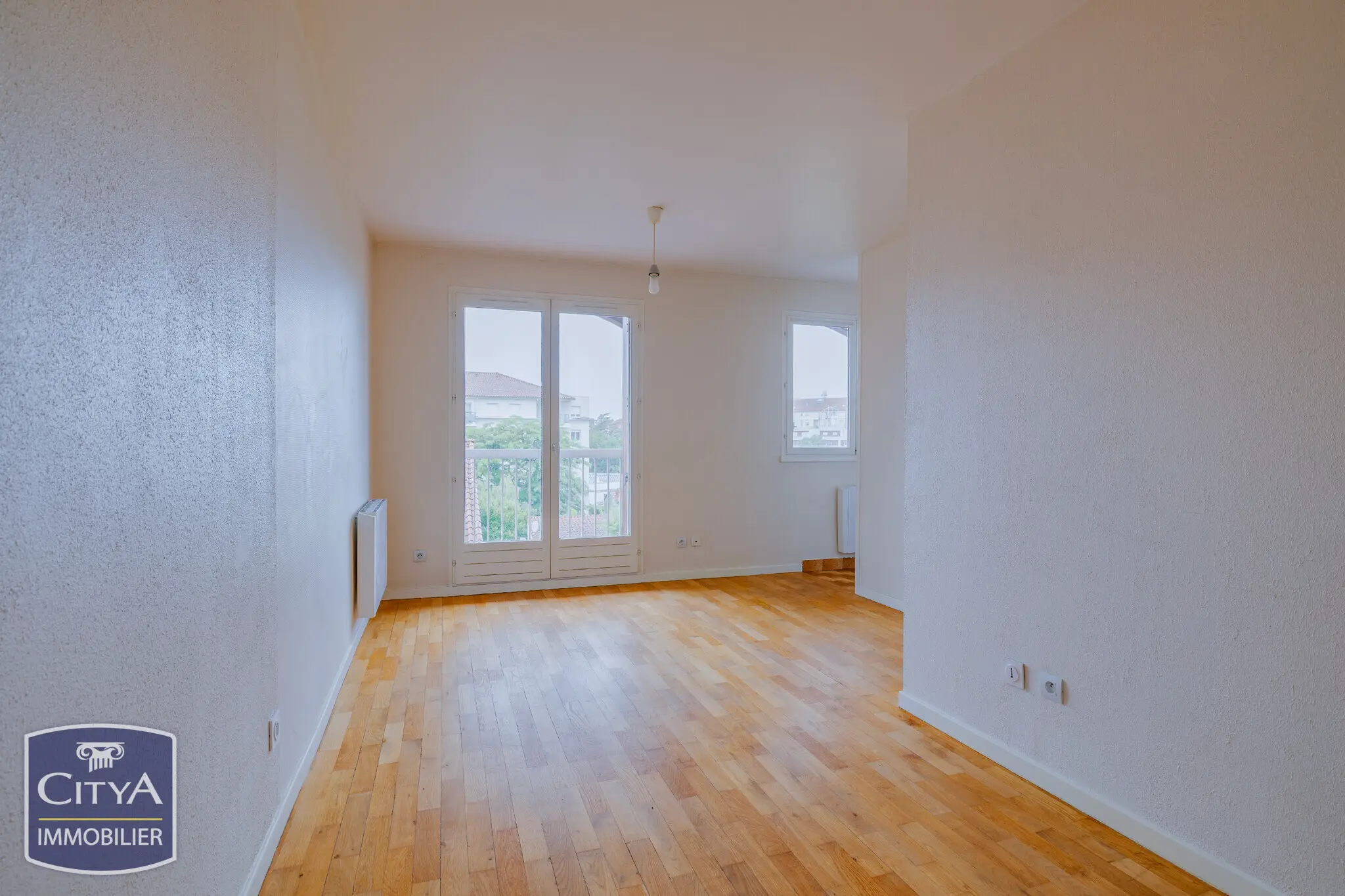 Photo 1 Appartement 1 pièce 27.1m²