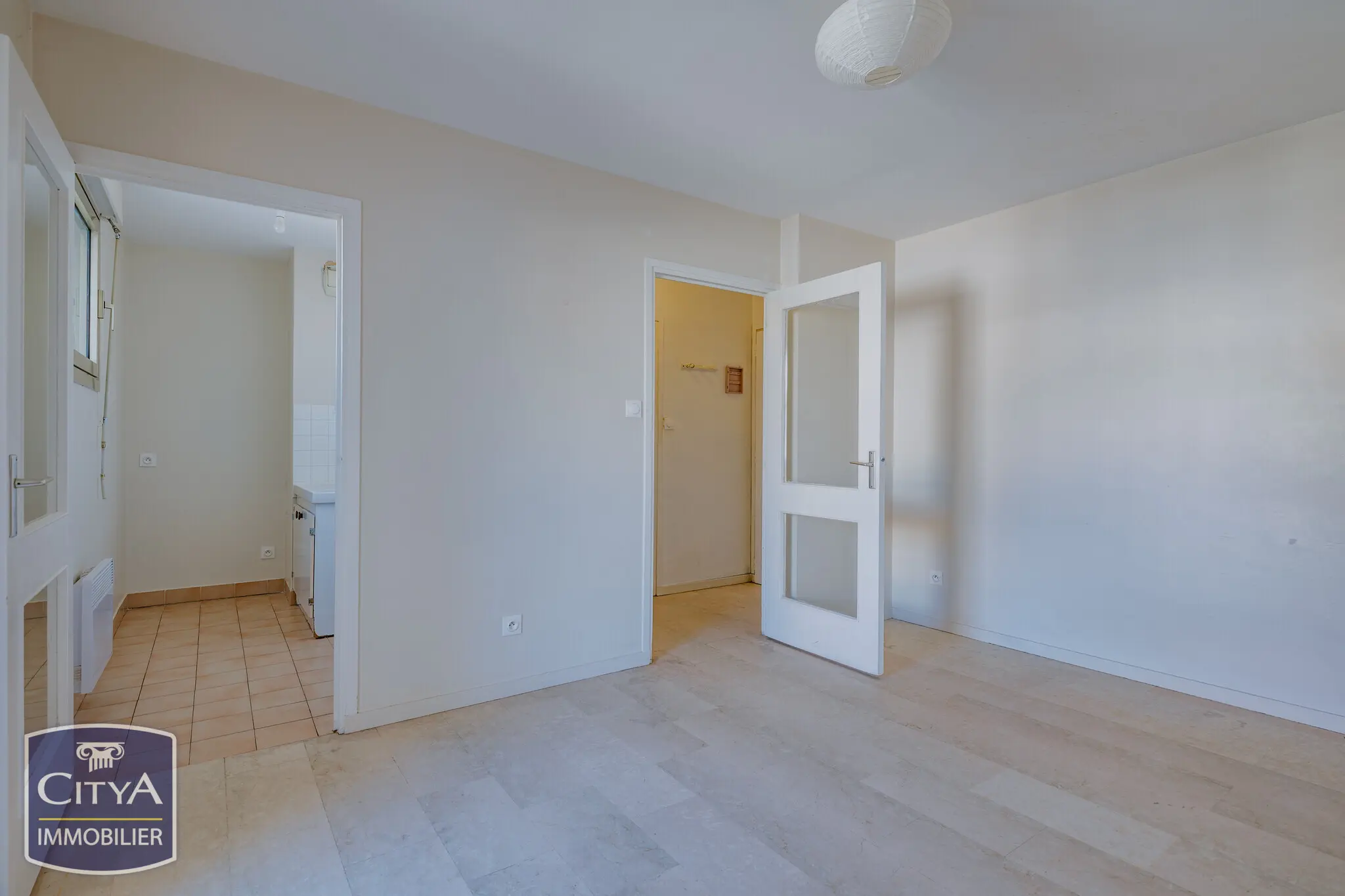 Photo 3 Appartement 1 pièce 24.32m²