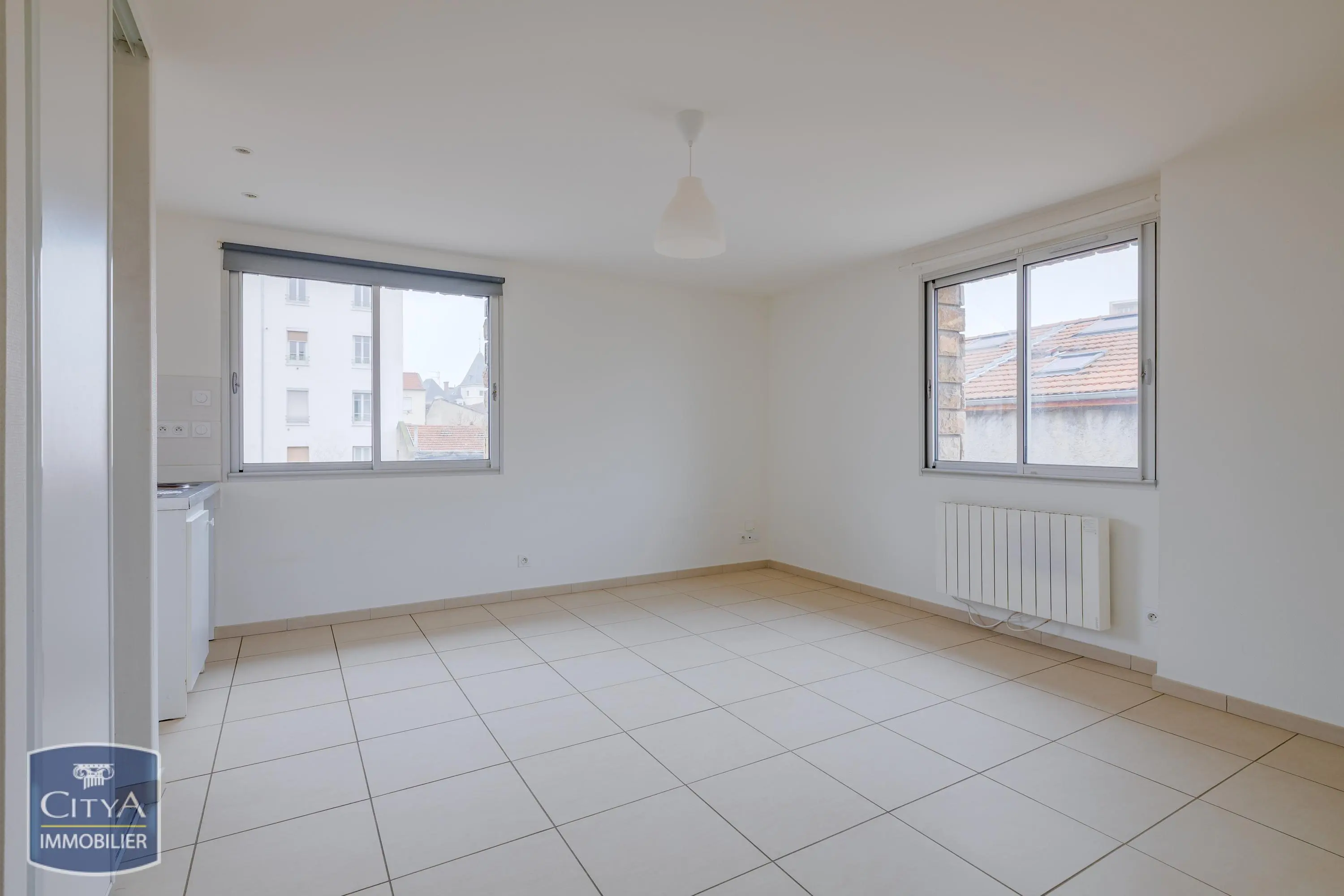 Photo 1 Appartement 1 pièce 33.84m²