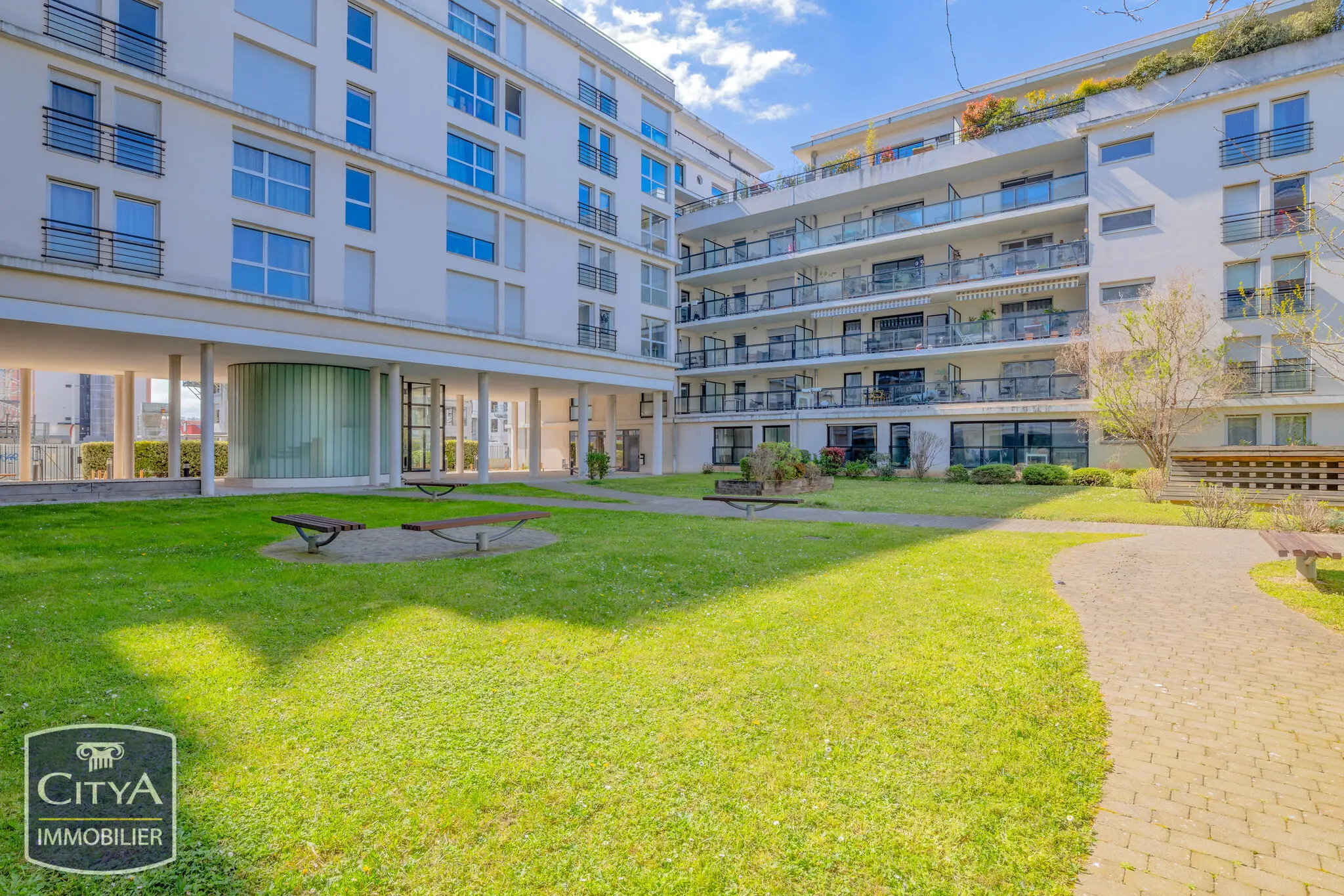 Photo 8 Appartement 1 pièce 39.87m²