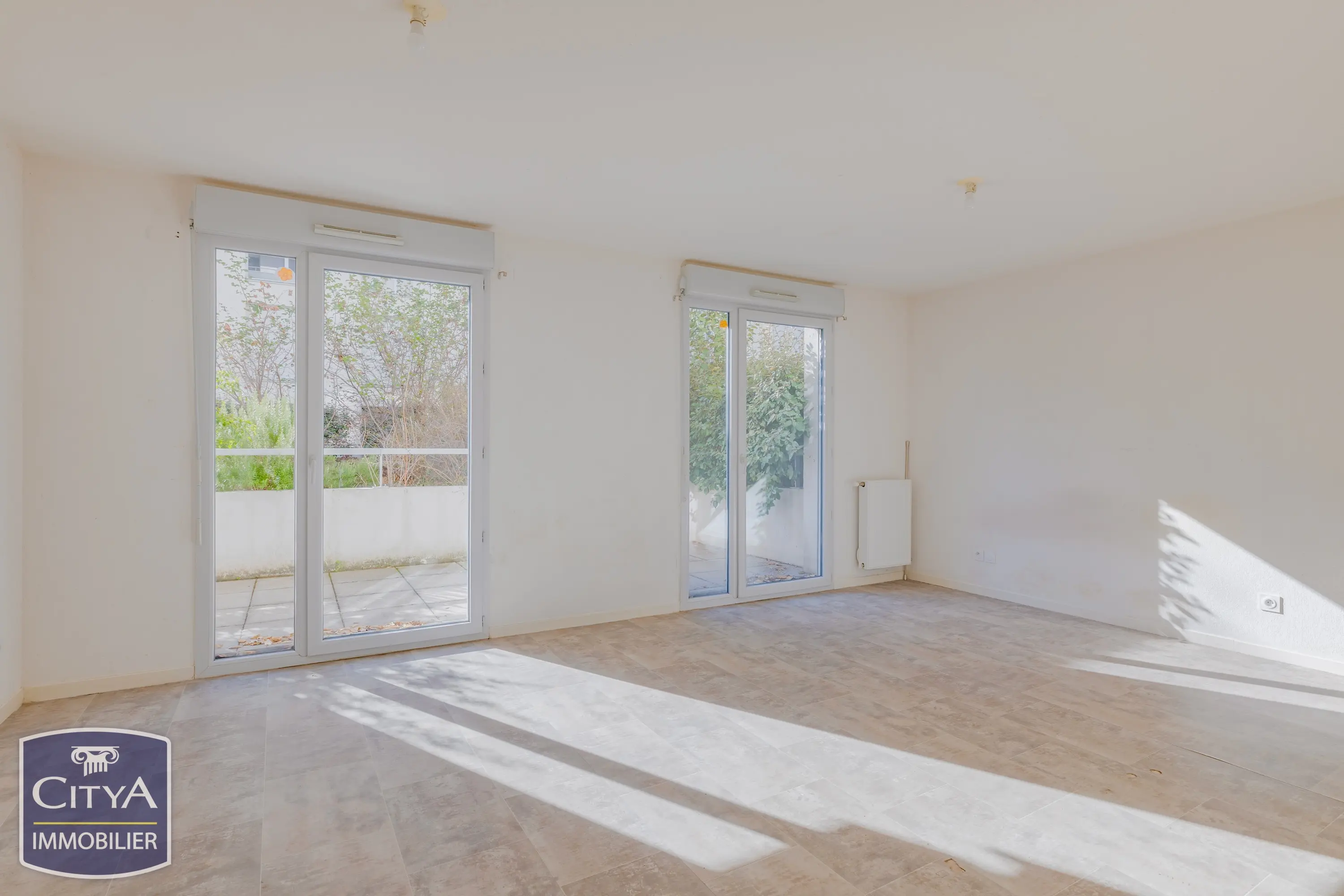 Photo 1 Appartement 1 pièce 32.93m²